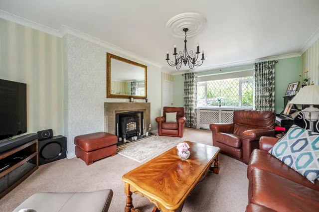 Gerrards Cross, Buckinghamshire, photo 3