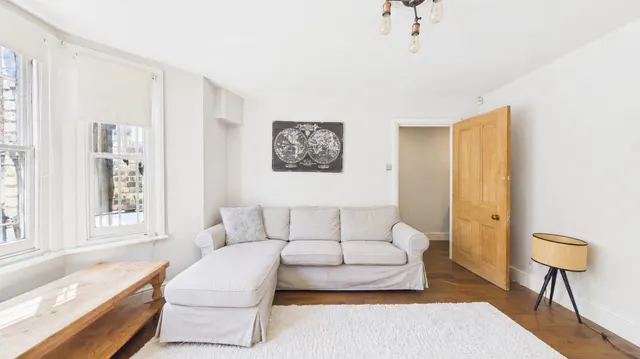 Taybridge Road, London, SW11, photo 3