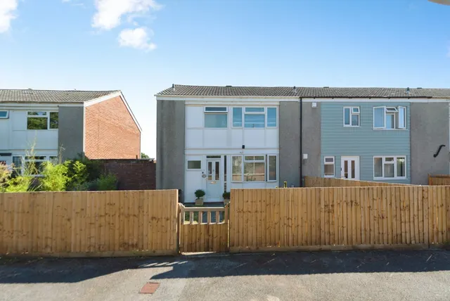 Widley Court, Fareham, PO14, photo 1