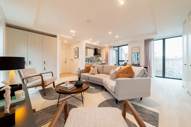 Catherine Wheel Road, Brentford, TW8, photo 2
