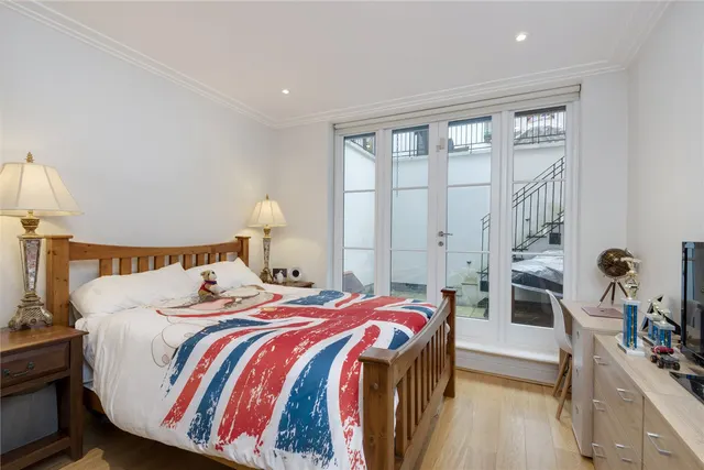 Photo 2 — Tatham Place, Acacia Road, St Johns Wood, London, NW8