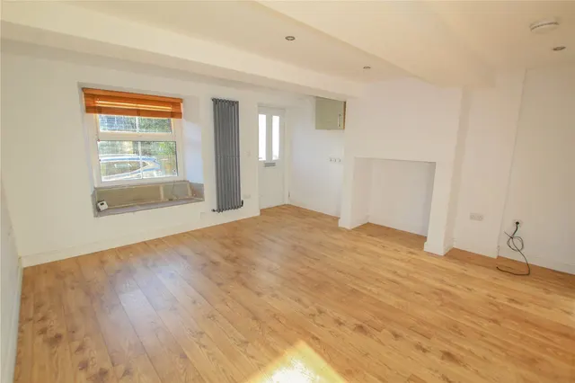 Woodhead Road, Holmbridge, HD9, photo 2