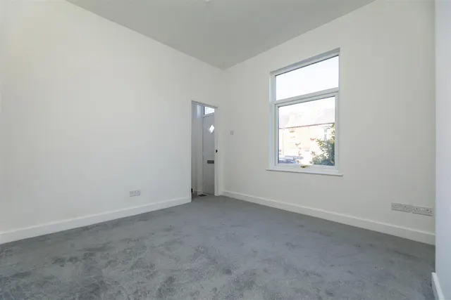 Photo 3 — Wincobank Avenue, Sheffield