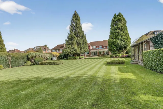 Photo 3 — Golf Side, South Cheam, SM2 7EZ