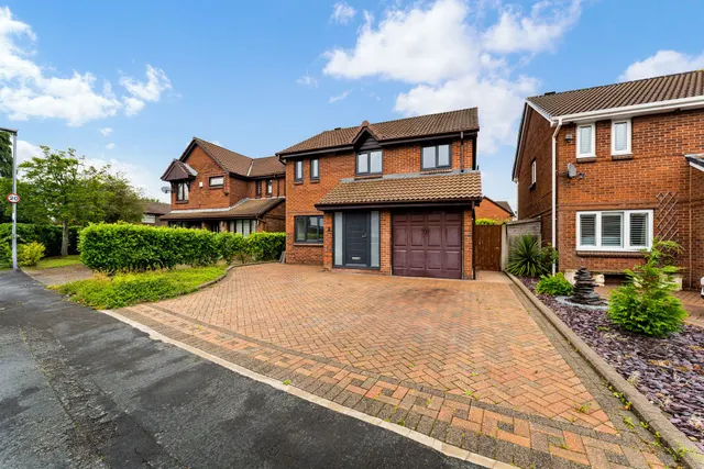 Lane Head Avenue, Lowton, Warrington, Warrington, WA3 2TB, photo 1