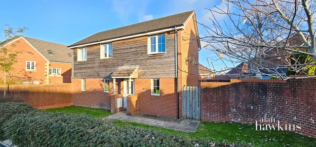 2 bedroom property, Roundhouse Drive, Royal Wootton Bassett, SN4
