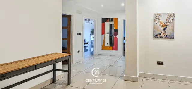 Ralph Court, Queensway, W2, photo 2