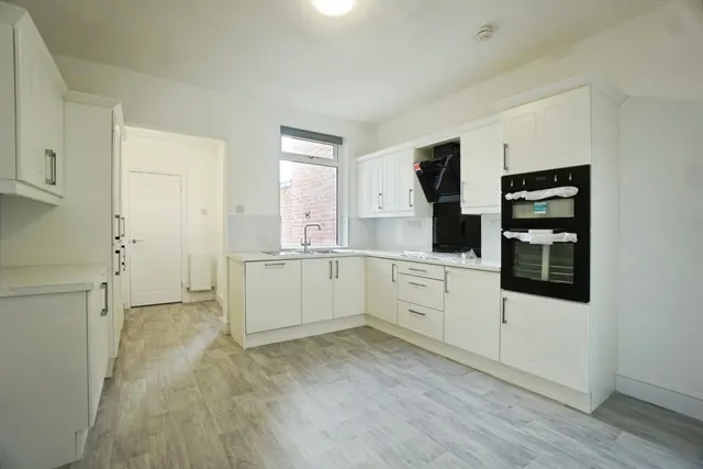 Burcot Road, Sheffield, S8, photo 3