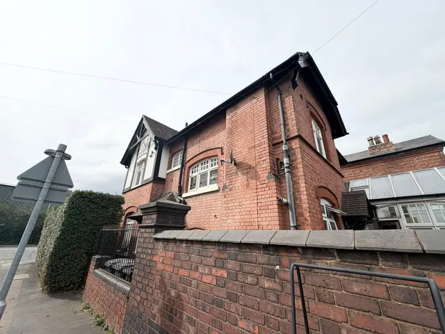 Grange Street, Burton-on-Trent, DE14, photo 1