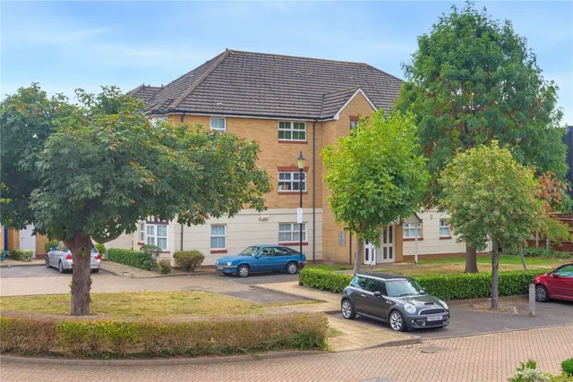 Shire Place, London, SW18, photo 2