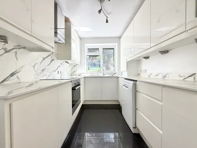 Varndean Drive, Brighton, BN1, photo 1