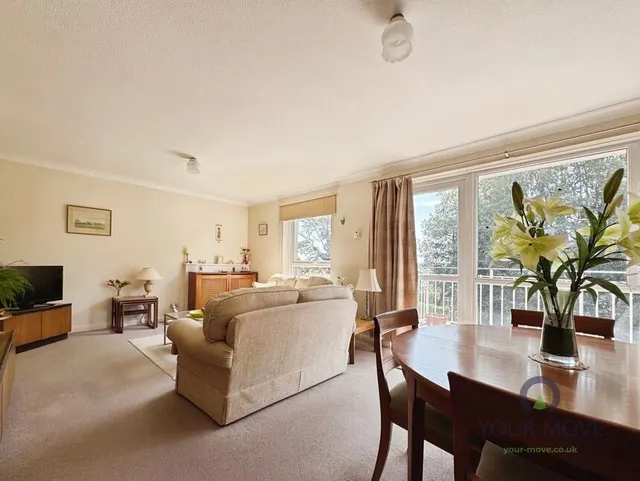 2 bedroom flat — 163 Widmore Road, Bromley, BR1