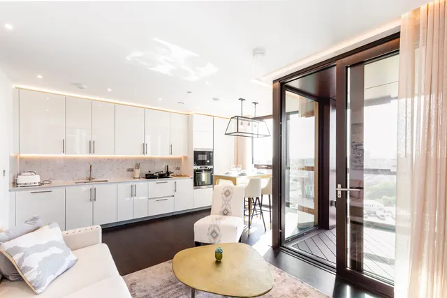 16 Thornes House, Charles Clowes Walk, The Residence, 40-42 Ponton Road, London, photo 1