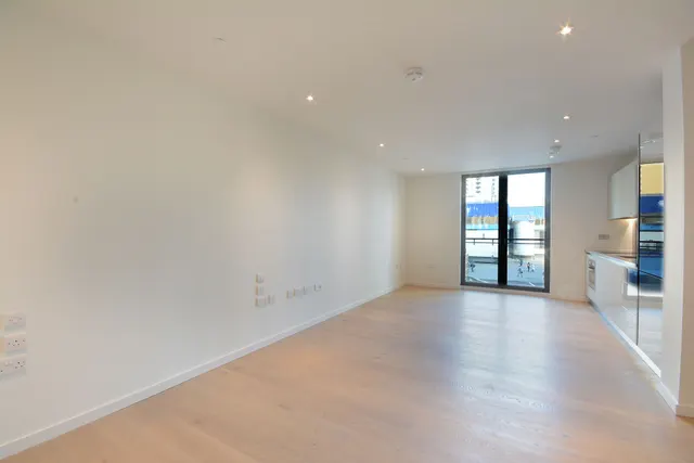 St Gabriel Walk, SE1, photo 1