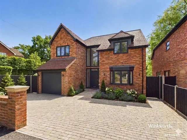 Collaroy Road, Cold Ash, RG18, photo 2