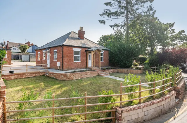 Gipsy Lane, Wokingham, RG40, photo 1