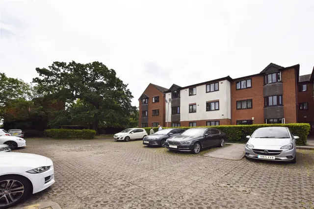 Stanley Avenue, Wembley, HA0, photo 2
