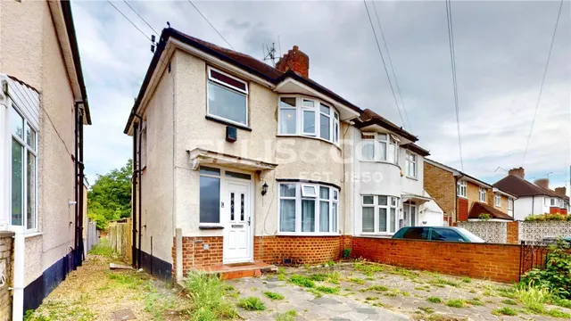 Monks Park, Wembley, HA9, photo 1