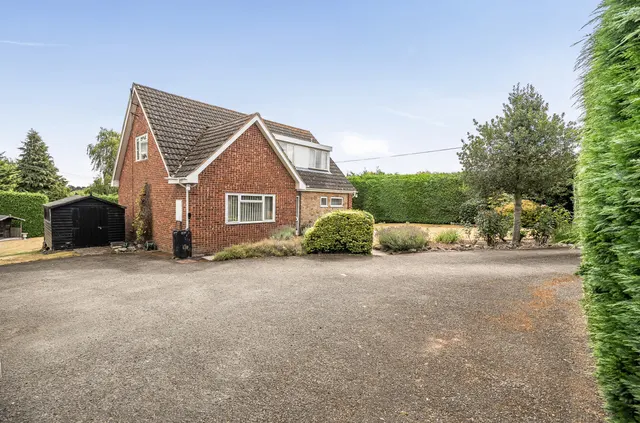 Photo 3 — House, 1 Acre Garden & 4.75acre Paddock, Eaton Bishop, Hereford