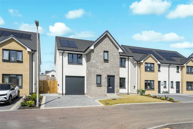 Blythe Meadow, Kinglassie, Fife, KY5, photo 1