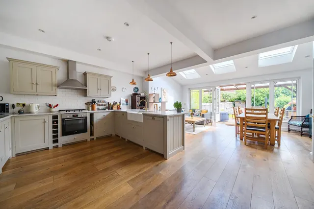 Photo 2 — Poplar Road, Wimbledon, London, SW19