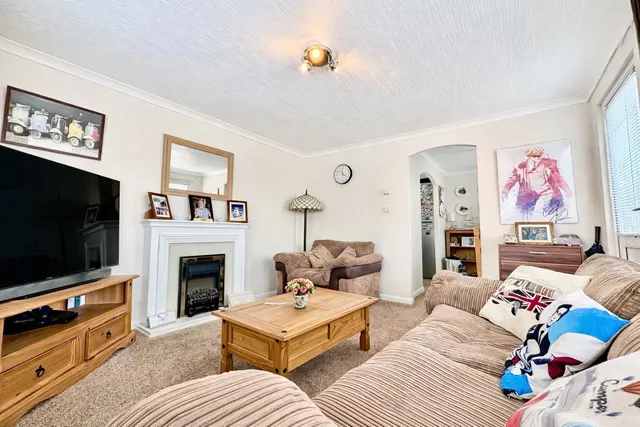 Photo 2 — Beverley Hill, Atherstone, Warwickshire, CV9