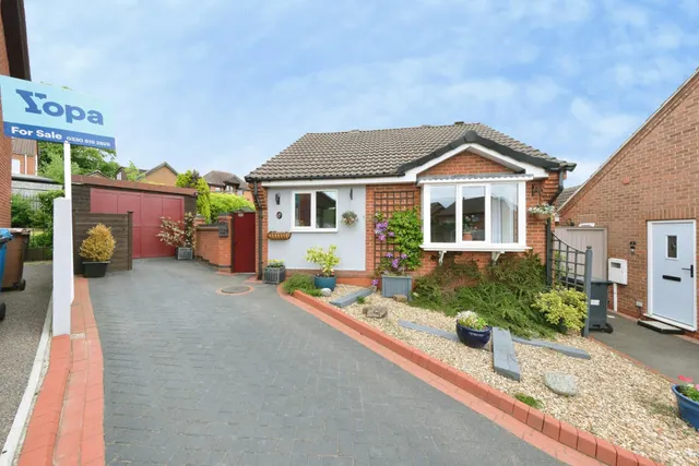 Oakfield Court, Stanley Common, DE7, photo 1