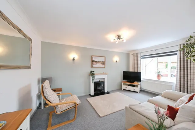 Oakfield Court, Stanley Common, DE7, photo 2