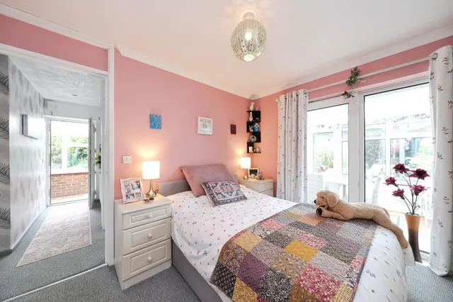 Oakfield Court, Stanley Common, DE7, photo 3