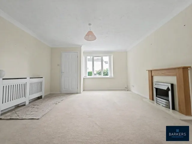 Photo 3 — Kenmore Road, Cleckheaton BD19 3EW