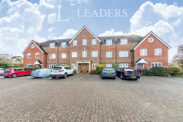 New Road, Guildford, GU4, photo 1