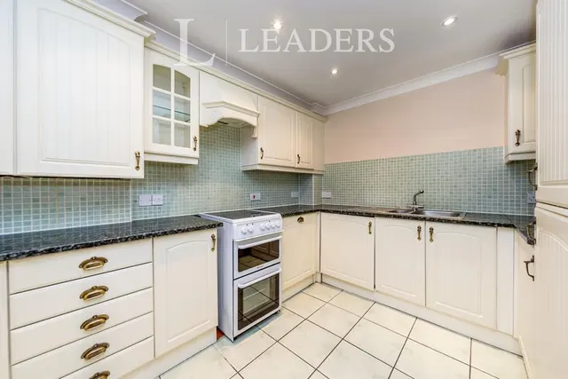 New Road, Guildford, GU4, photo 3
