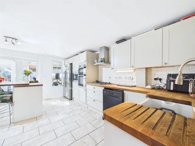 Photo 2 — 23, Trescothick Drive, Oldland Common, Bristol, BS30 9TB