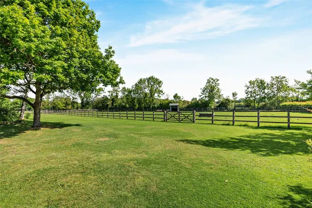 Photo 3 — Eldon Road, Kings Somborne, Stockbridge, Hampshire, SO20 6QN