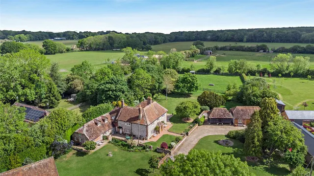 Photo 2 — Eldon Road, Kings Somborne, Stockbridge, Hampshire, SO20 6QN