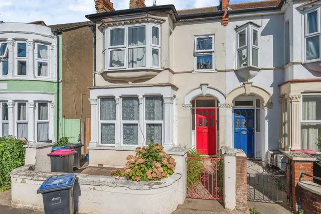 Brightwell Avenue, Westcliff-on-Sea, Essex, SS0, photo 1