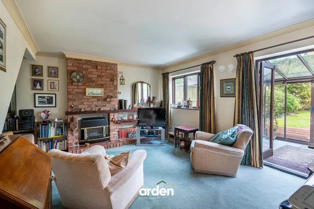 Linthurst Newtown, Blackwell, B60, photo 3