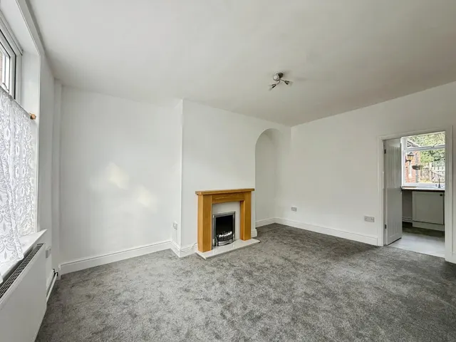 Dearne Street, Darton, S75, photo 2