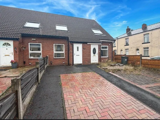 Osborne Street, Heywood, OL10, photo 1