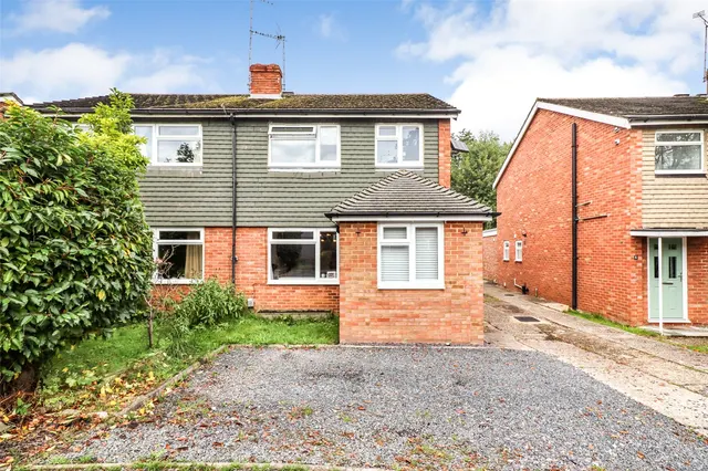 Darset Avenue, Fleet, Hampshire, GU51 3QE, photo 1