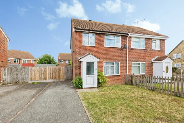 Derwent Way, Aylesham, Canterbury, photo 1