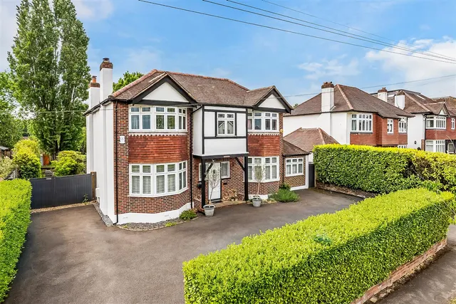 Gatesden Road, Fetcham, KT22, photo 1
