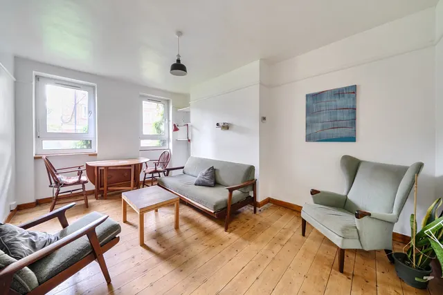 Photo 2 — Wyndham Road, SE5