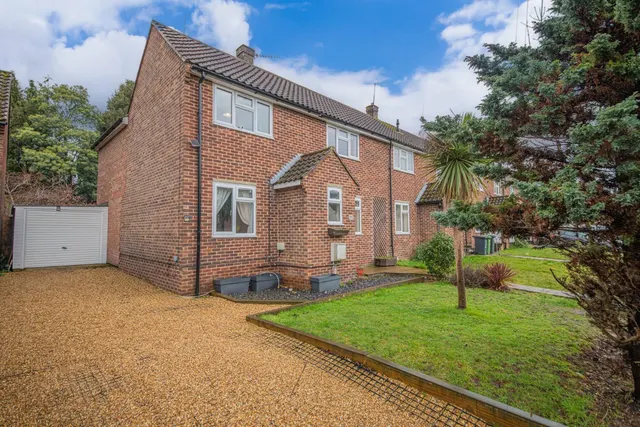 East Drive, Bishopstoke, EASTLEIGH, Hampshire, SO50 6FS, photo 1