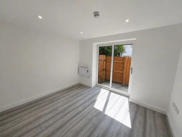 Flat 1, Peveril Street, NG7, photo 1