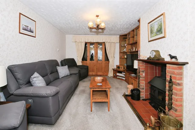 Crescent Road, Whittlesey, PE7, photo 3
