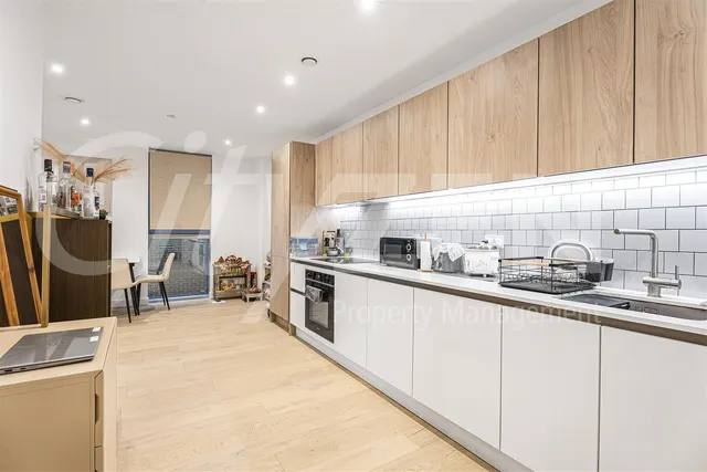 Clarendon Road, Watford, WD17, photo 2