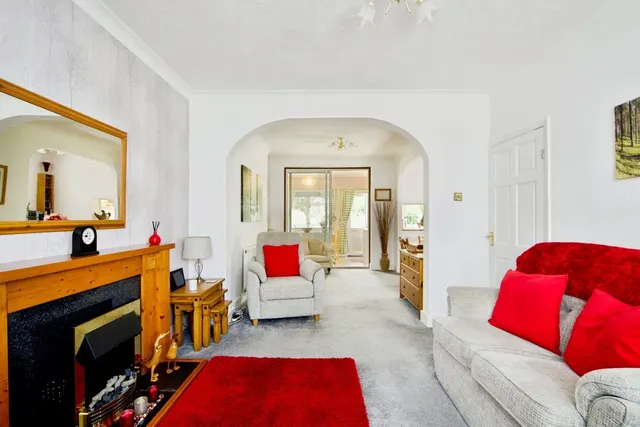 Photo 3 — Ascension Road, Romford, RM5