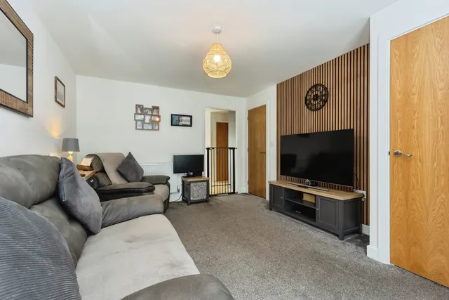 Oak Road, Manchester, M31, photo 2