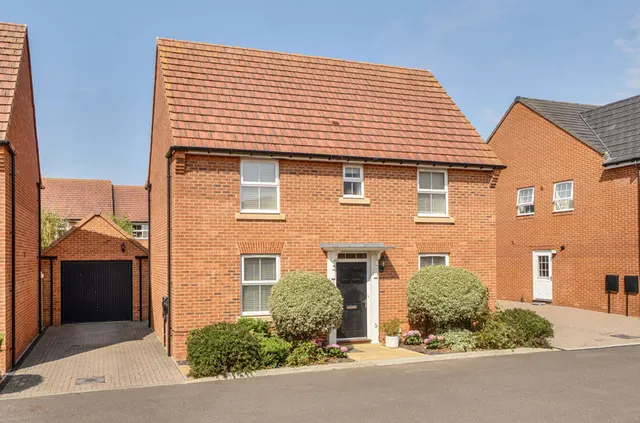 Toop Gardens, Aldingbourne, PO20, photo 1